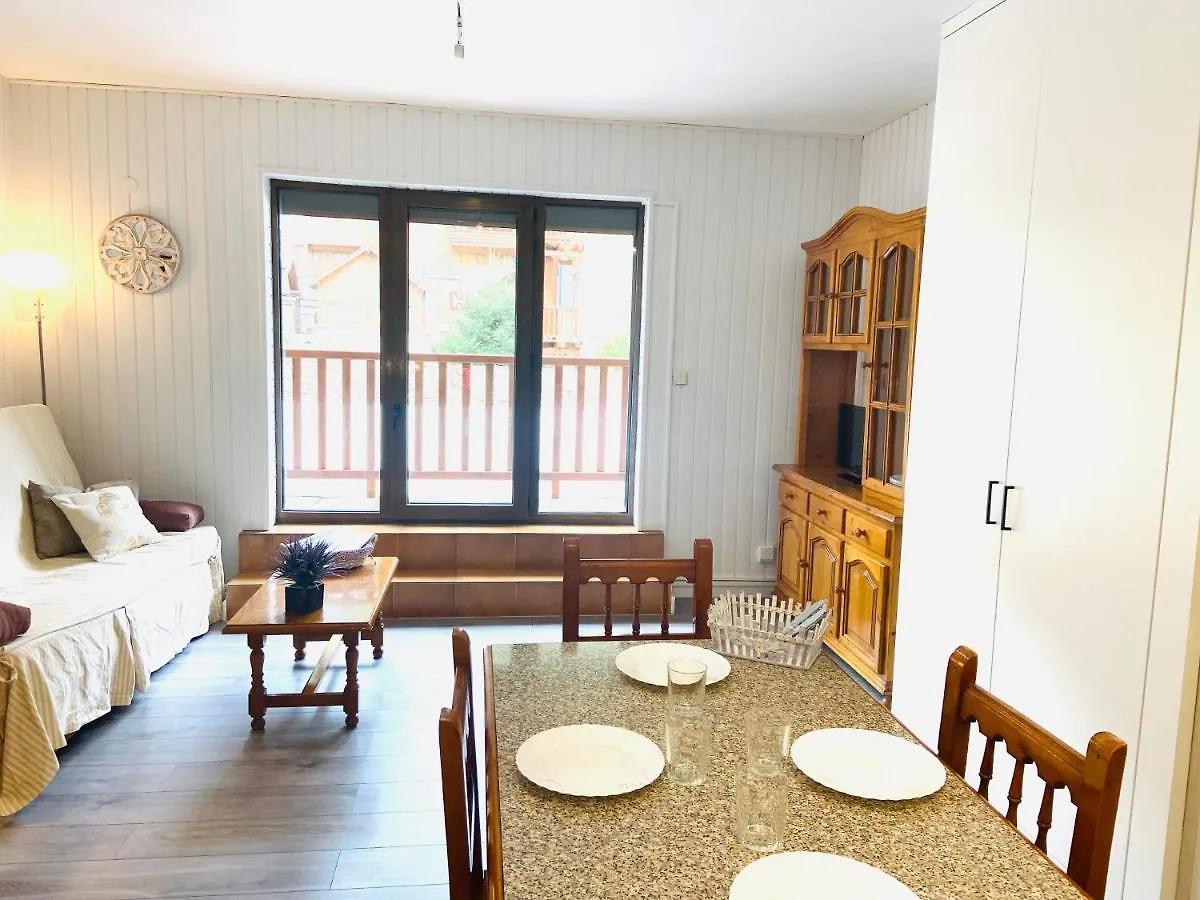 Mikka Deu Sol Apartment Incles